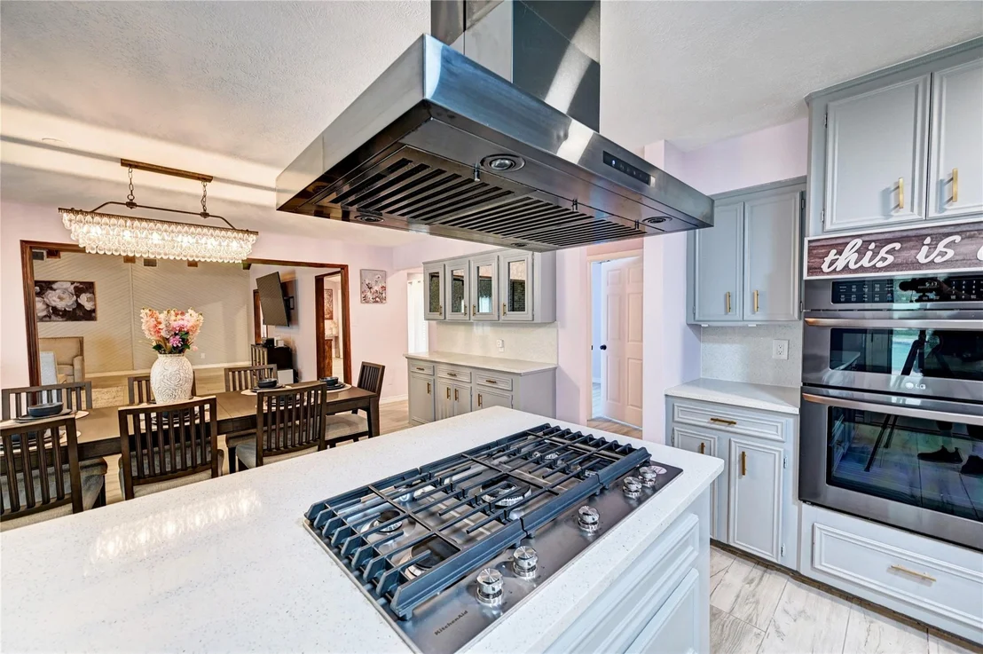 Photo of 6 Oak Hollow Circle