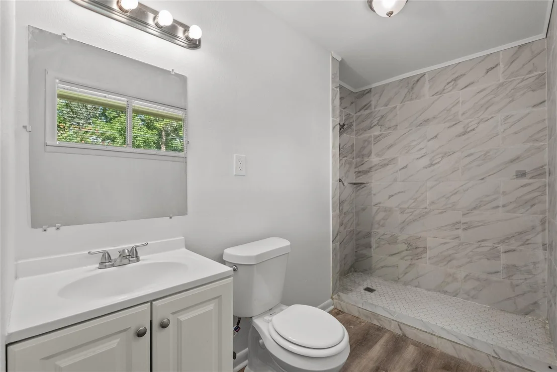 Photo of 1102 Avenue C
