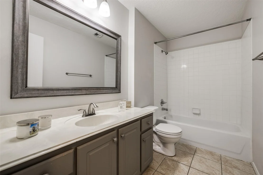 Photo of 1304 Robin Street