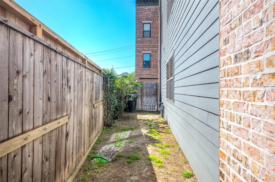 Photo of 2917 Hicks Street