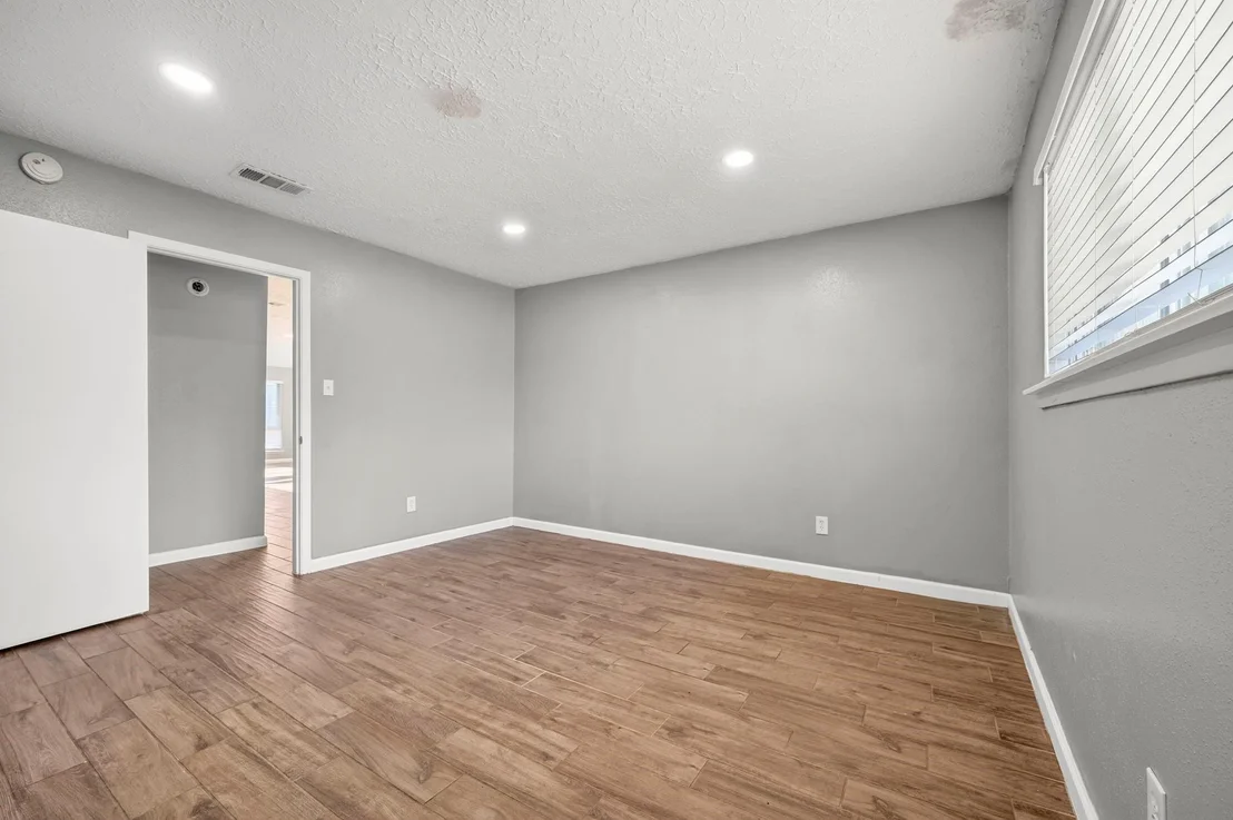 Photo of 16027 Brimfield Drive