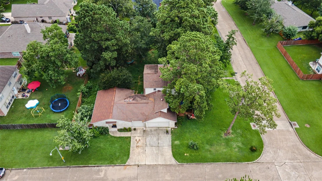 Photo of 12103 Hawthorne Drive