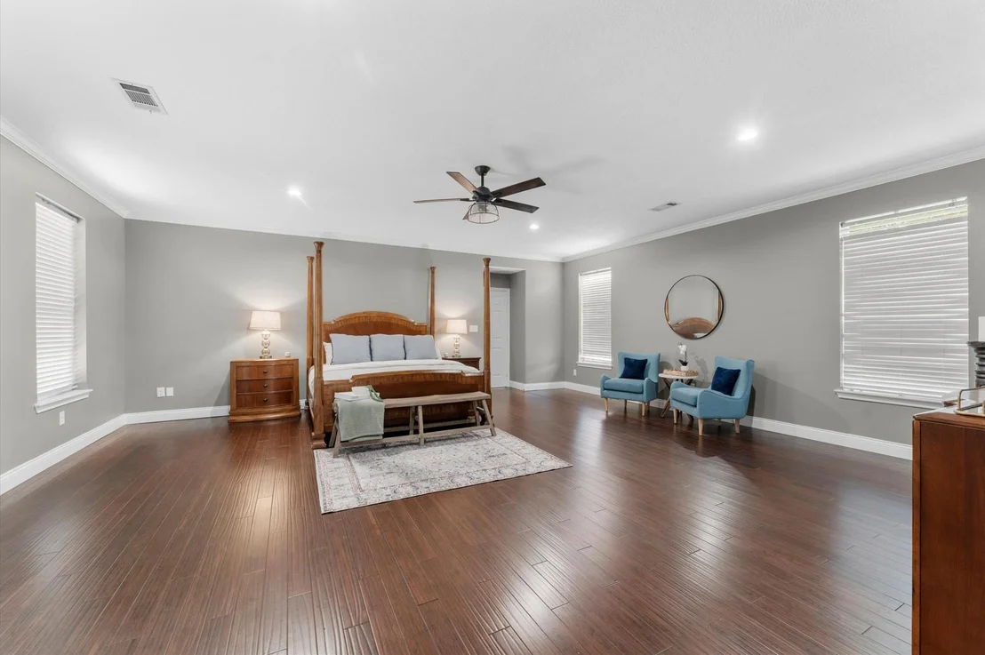 Photo of 33014 Grove Park Drive
