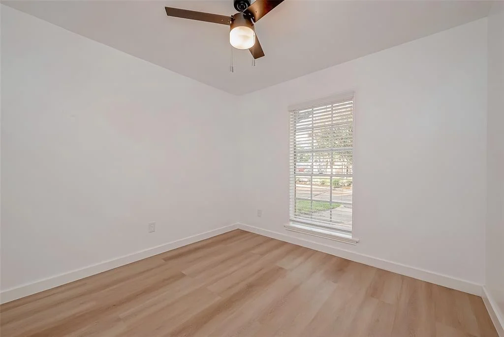 Photo of 5902 Templegate Drive