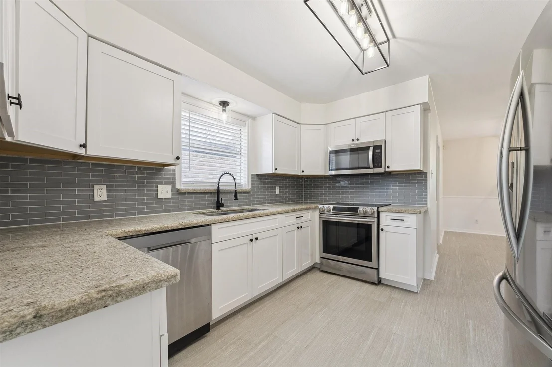 Photo of 4115 Elderwood Drive