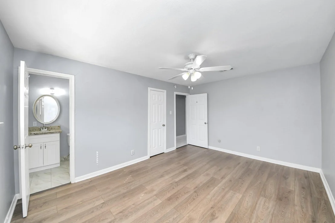 Photo of 6031 Dellfern Drive