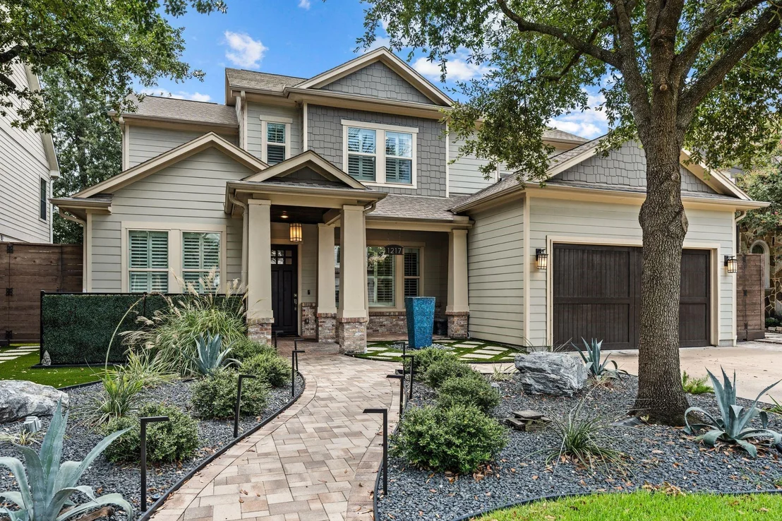 Photo of 1217 Chippendale Road