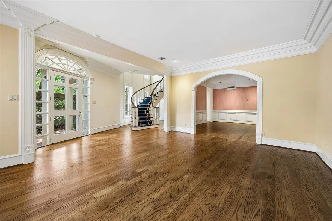 Photo of 1 Pine Briar Circle