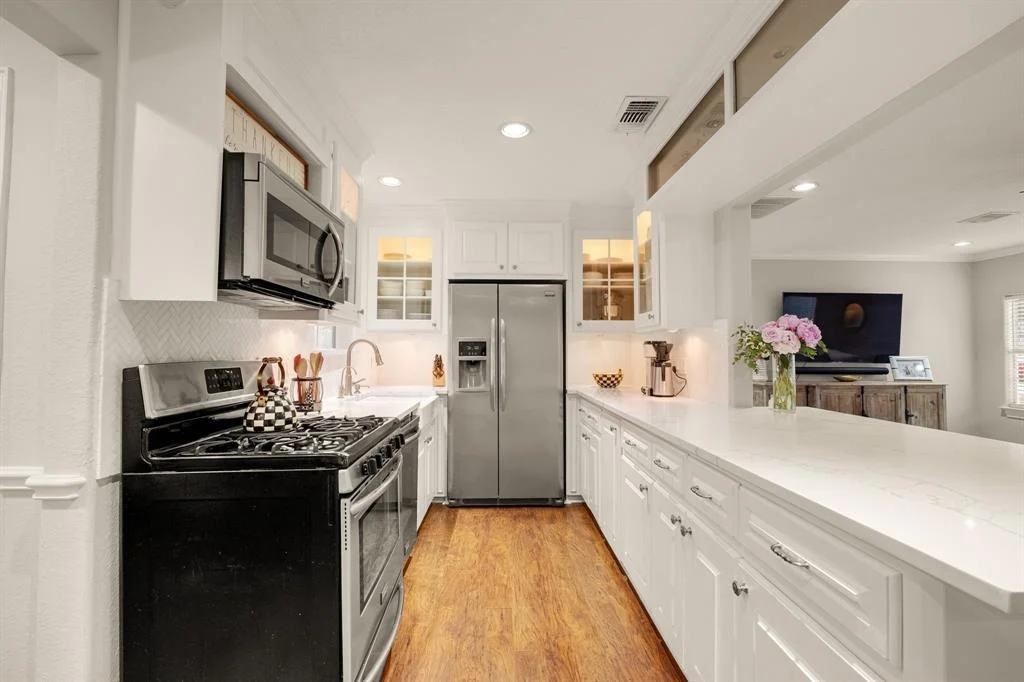 Photo of 1838 Saxon Drive