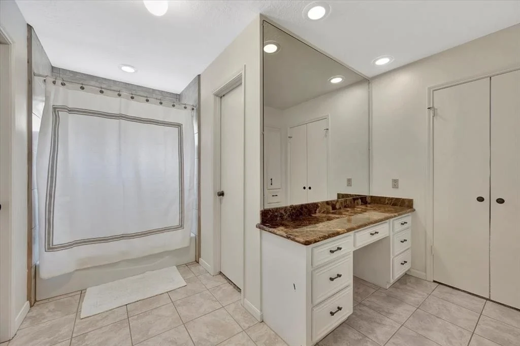 Photo of 15050 Pearhaven Drive