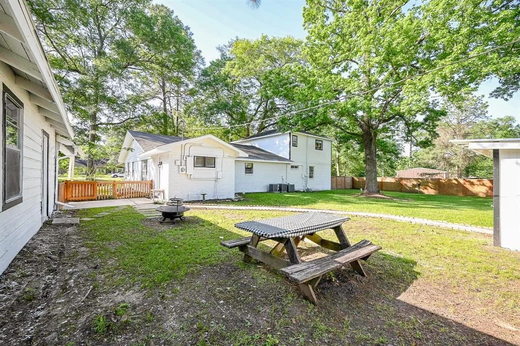 Photo of 5403 Rose Lane