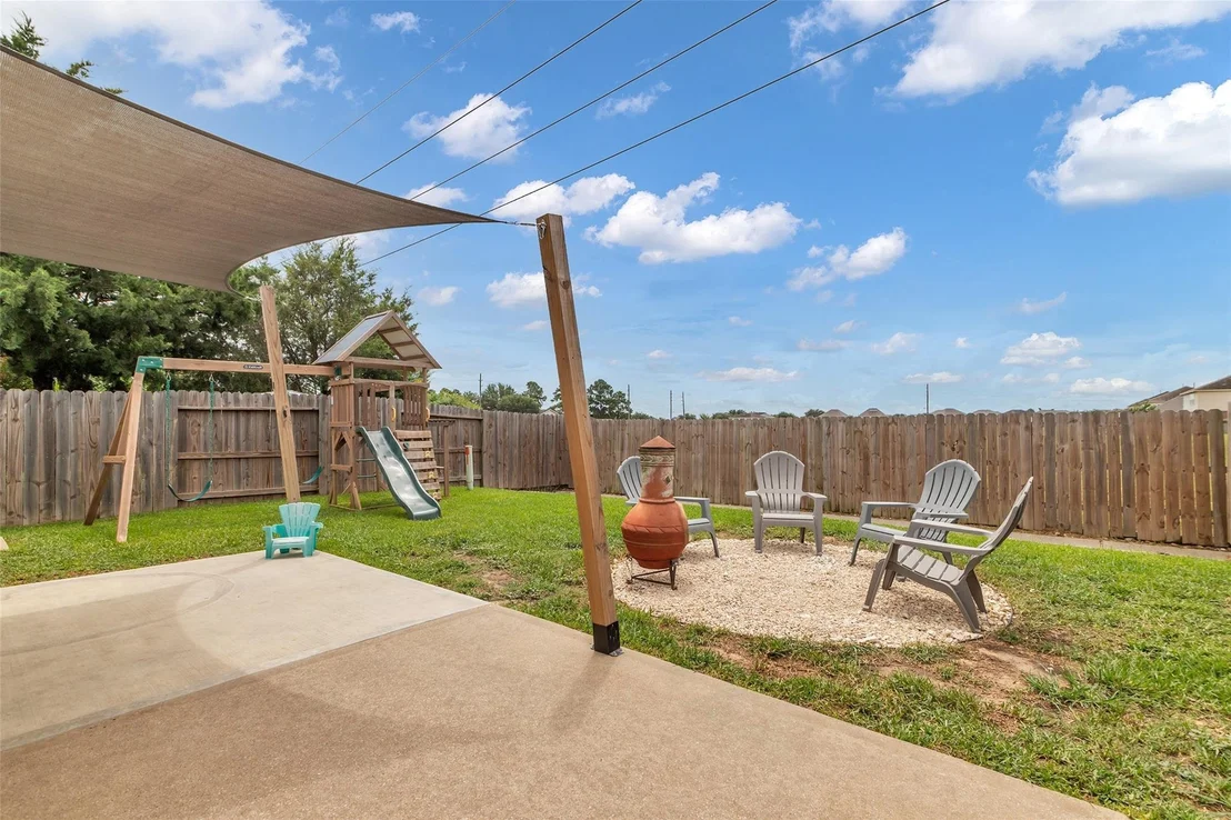 Photo of 11327 Log Cabin Lane