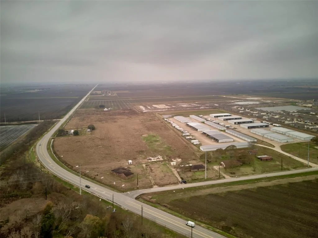 Photo of 8310 Power Line Road