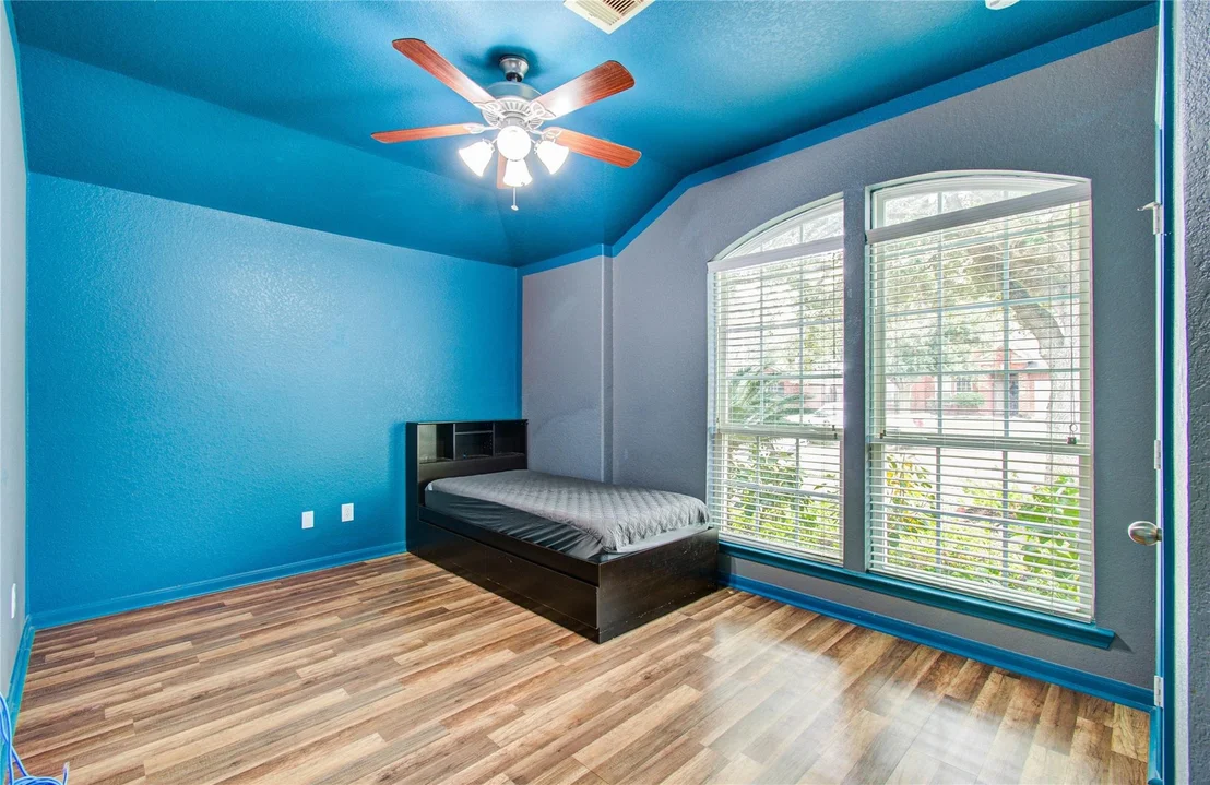 Photo of 1805 Foxglove Drive