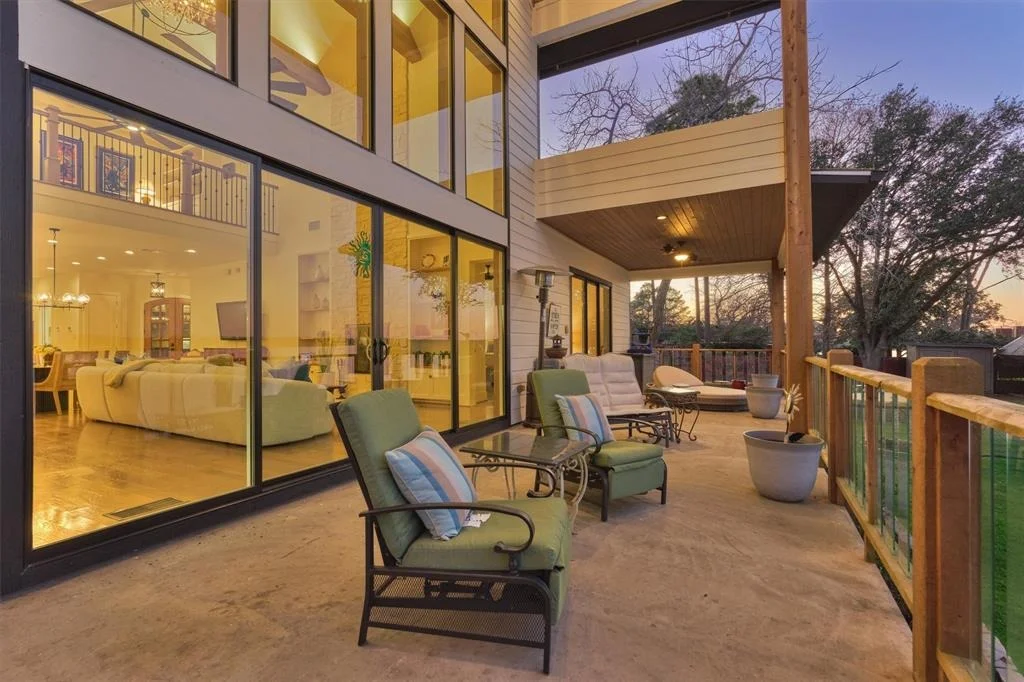 Photo of 925 Paradise Lane