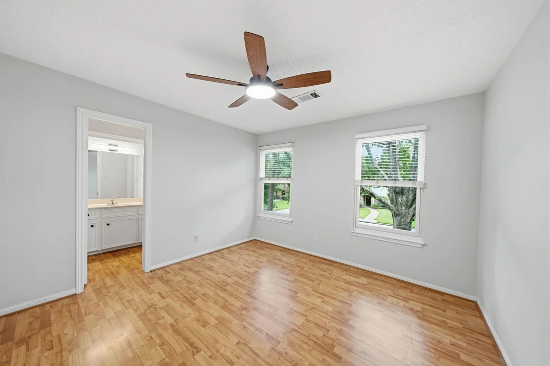 Photo of 12030 Laneview Drive
