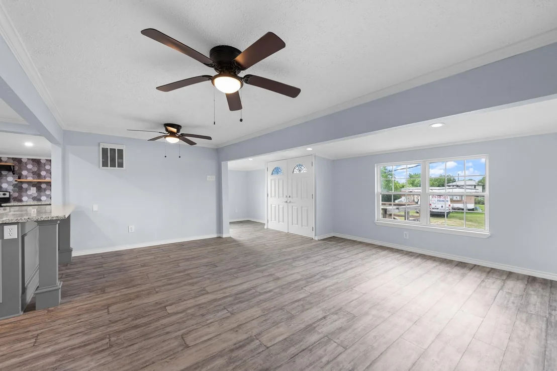 Photo of 2534 Bastrop