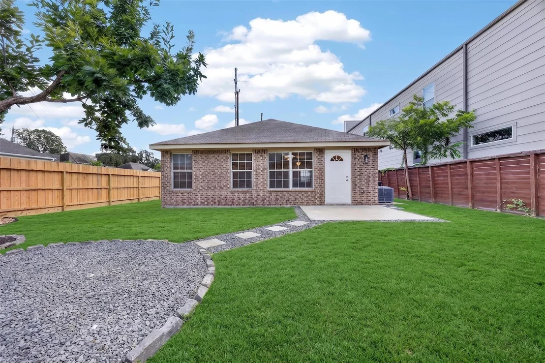 Photo of 1302 Shearn Street