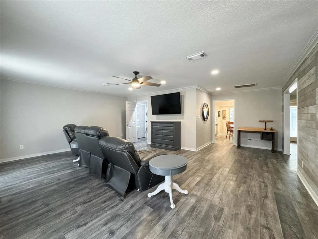 Photo of 712 Molina Drive