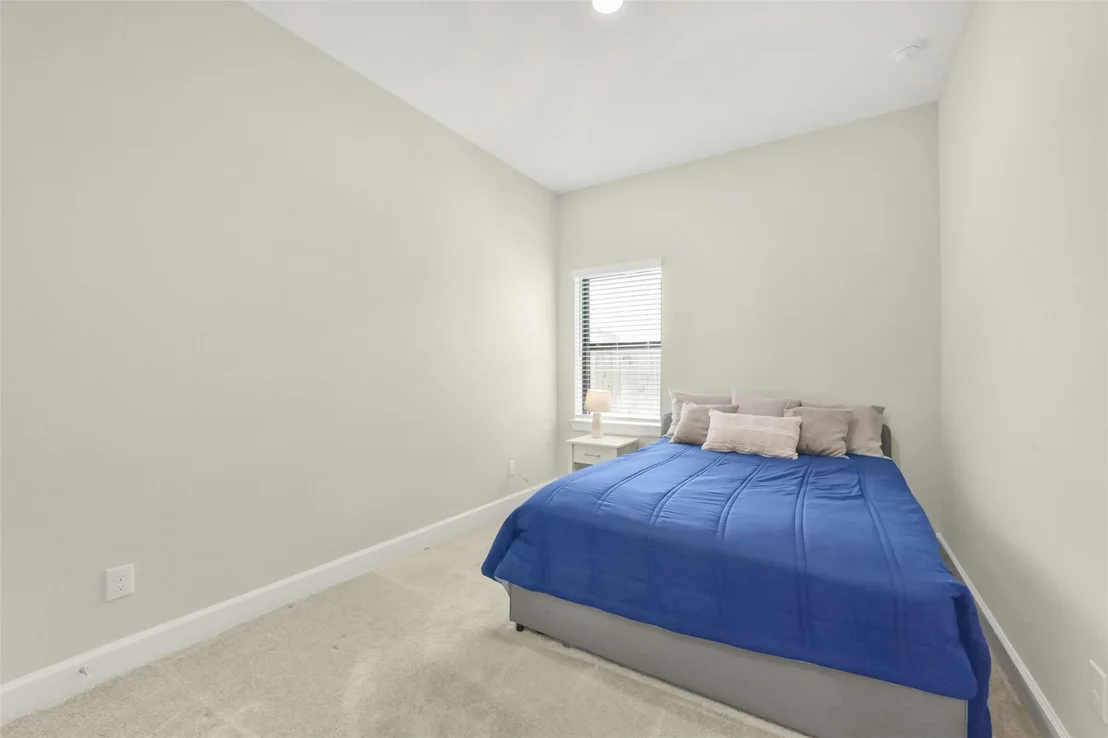 Photo of 1702 Spring View