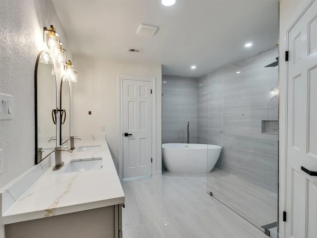 Photo of 8322 Oak Moss Drive