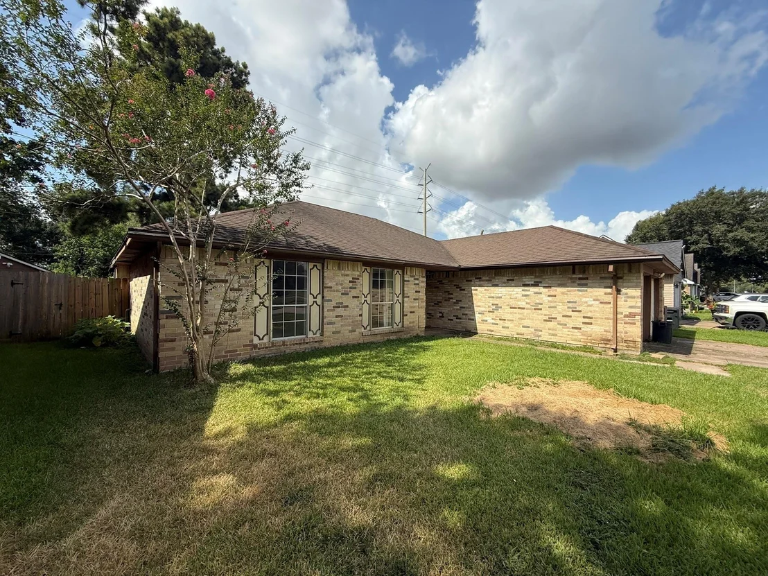 Photo of 8418 Old Maple Lane