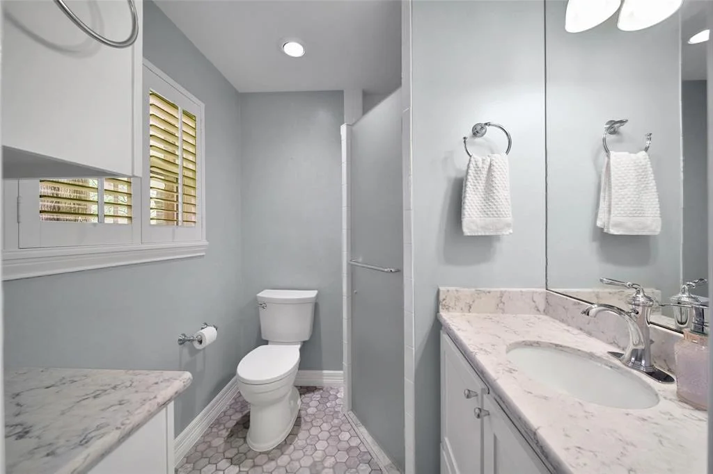 Photo of 1127 Curtin Street