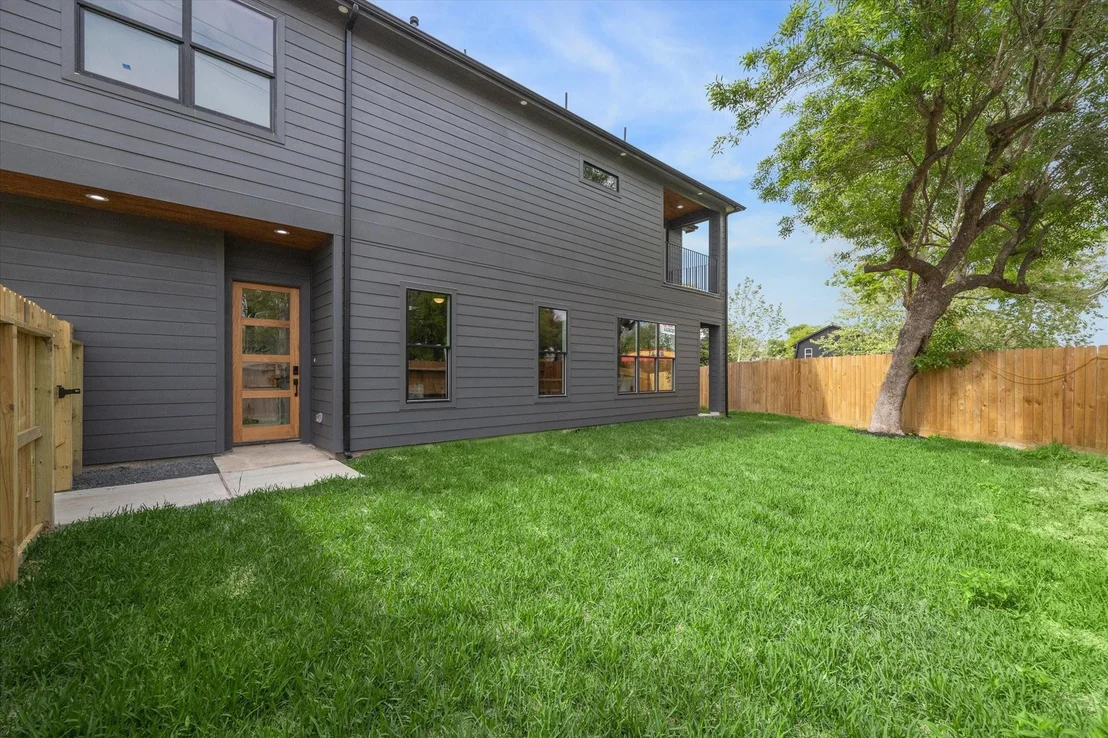 Photo of 1202 Gustav Street
