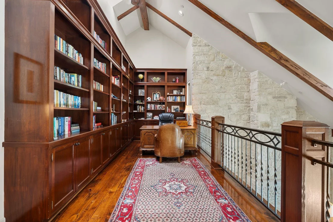 Photo of 354 Piney Point Road