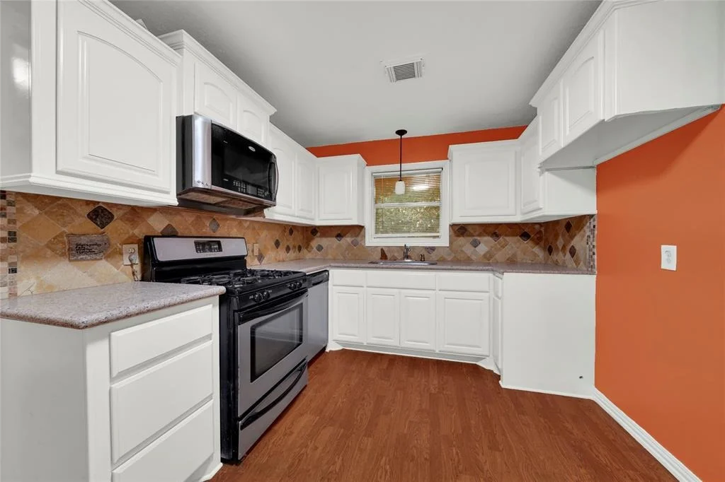 Photo of 2202 Walnut Lane