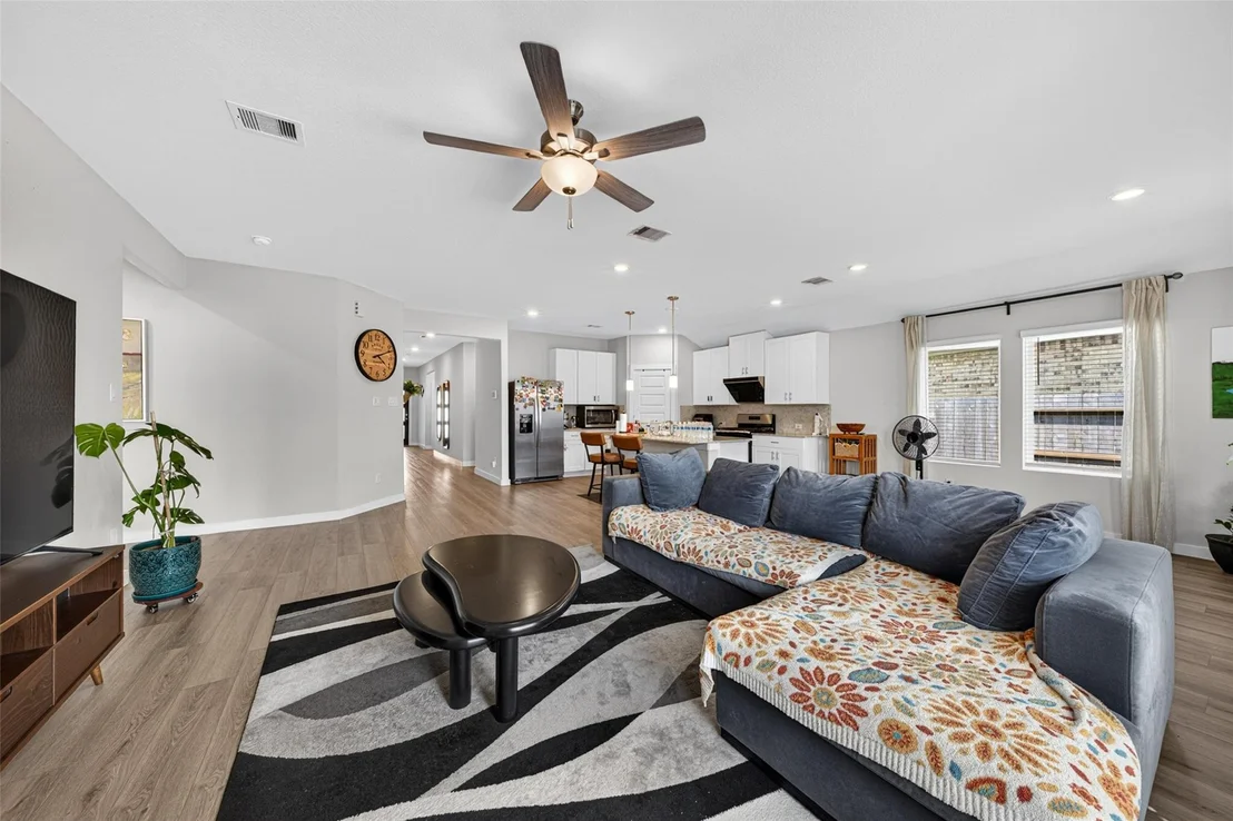 Photo of 6342 Buffalo Bend Lane