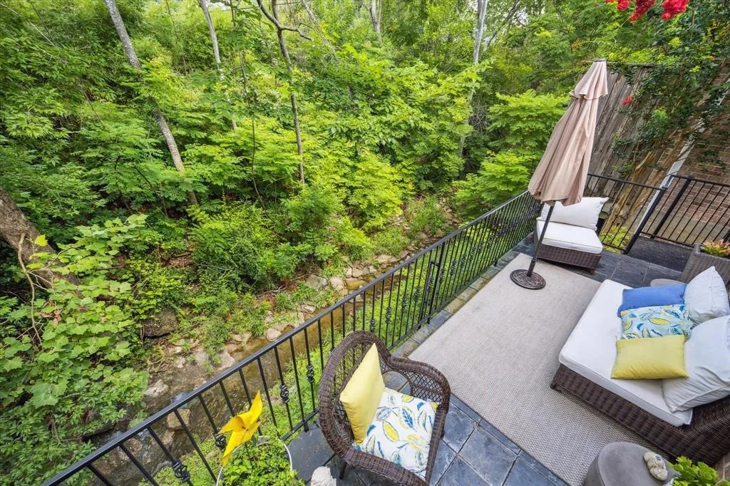 Photo of 333 Sugarberry Circle