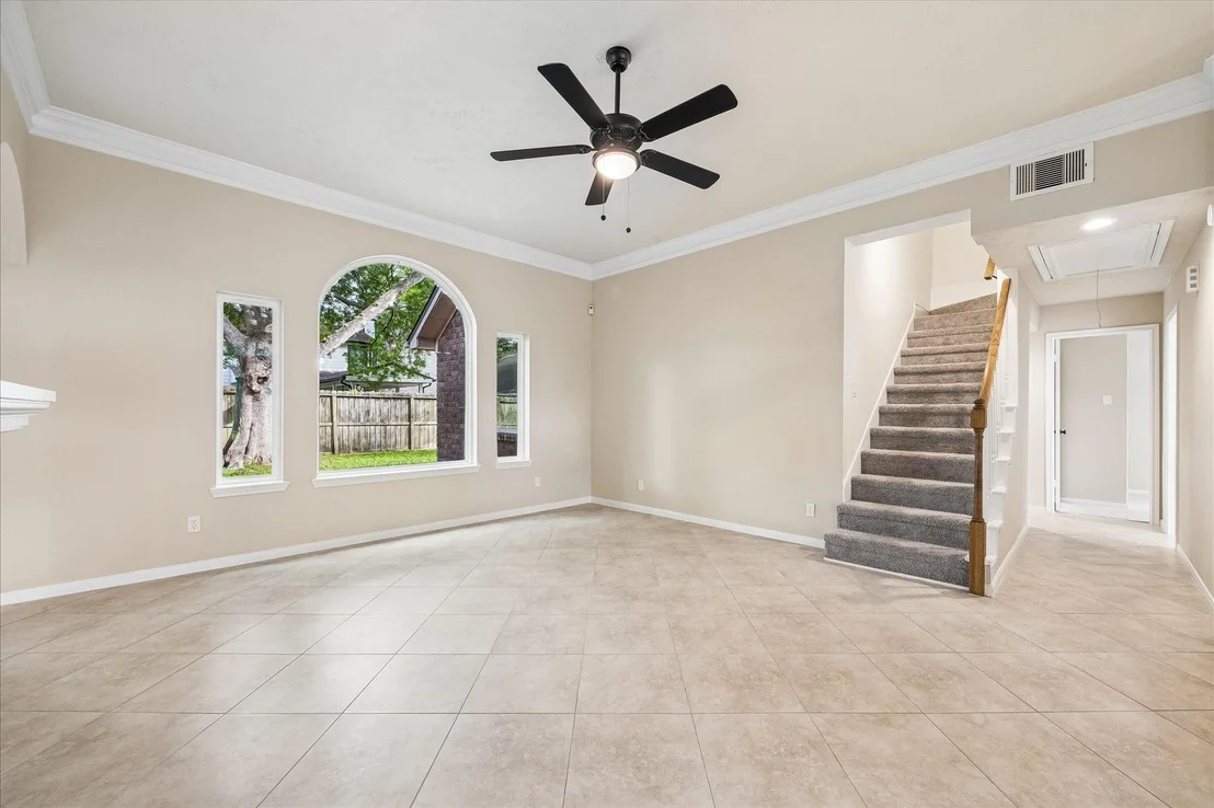 Photo of 723 Lochnell Drive