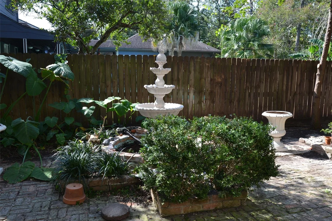 Photo of 1223 Longledge Drive