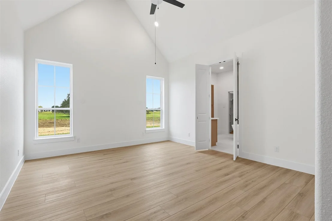 Photo of 467 Springfield Trail