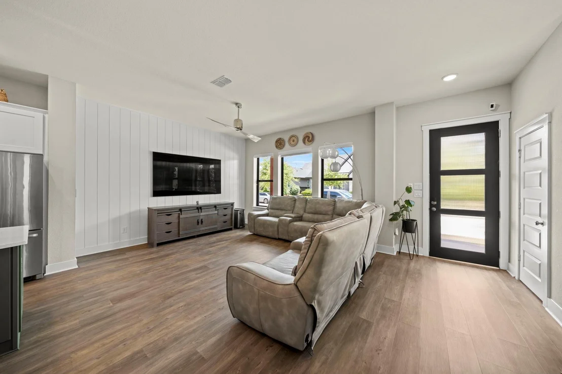 Photo of 18507 Parkland Square Place