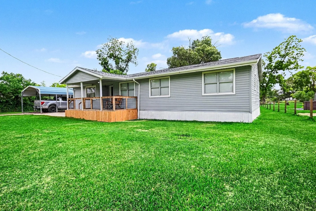 Photo of 7771 County Road 400