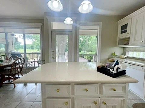 Photo of 2903 Creekside Drive
