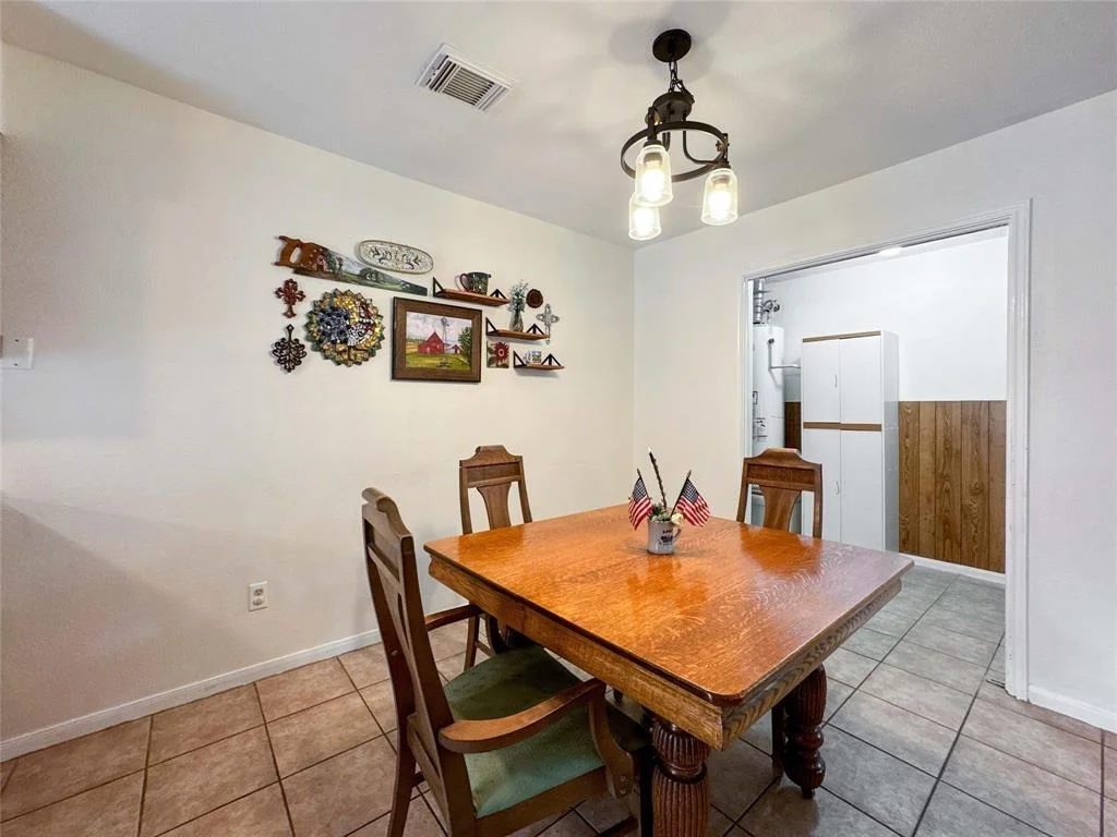 Photo of 6417 Scott Road