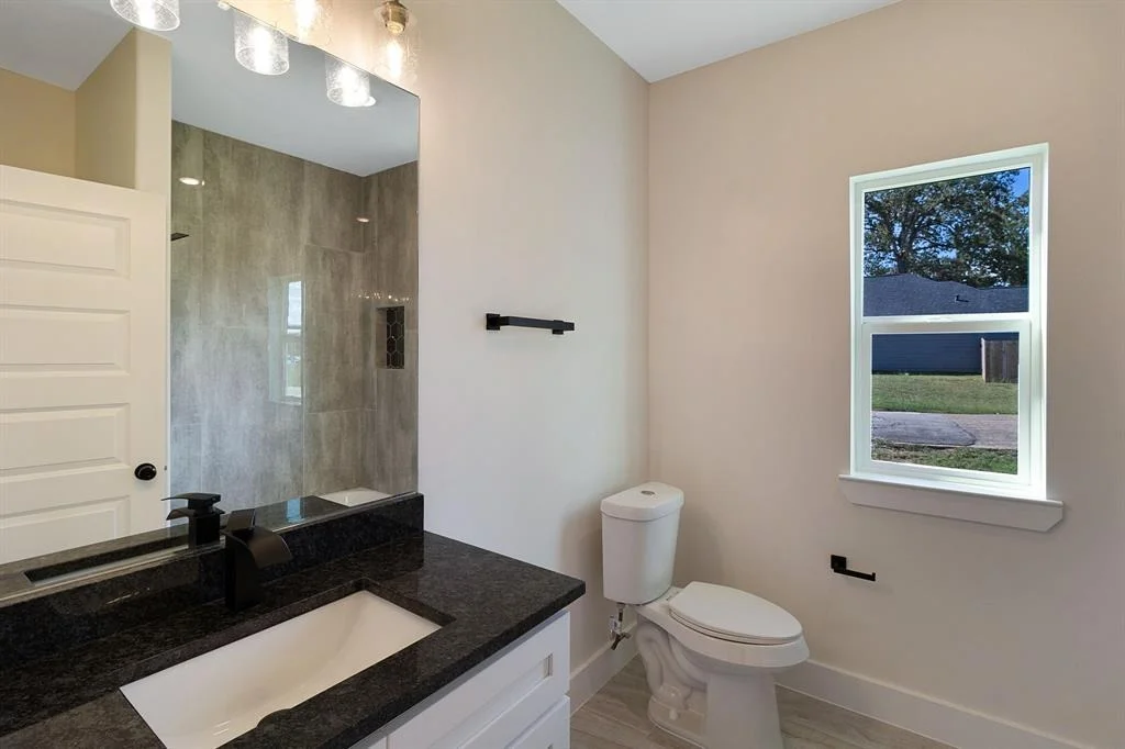 Photo of 409 Echo Lane