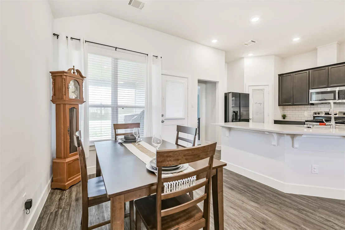 Photo of 260 Shoreview Drive