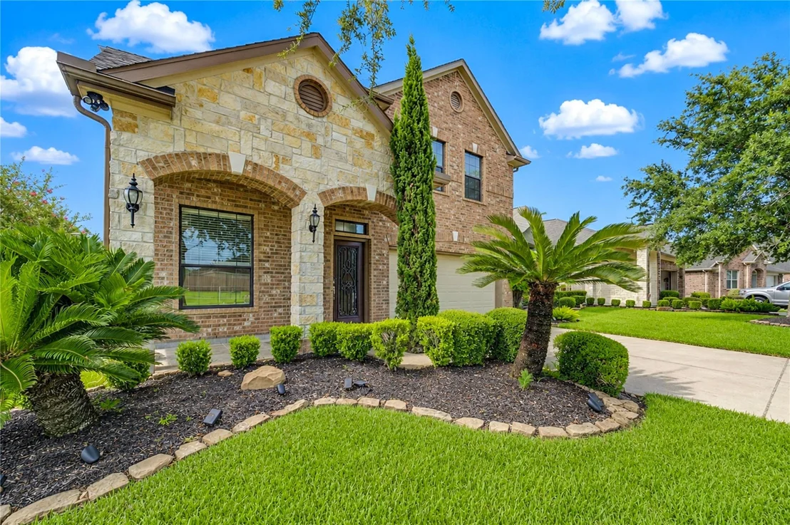 Photo of 2844 Torano