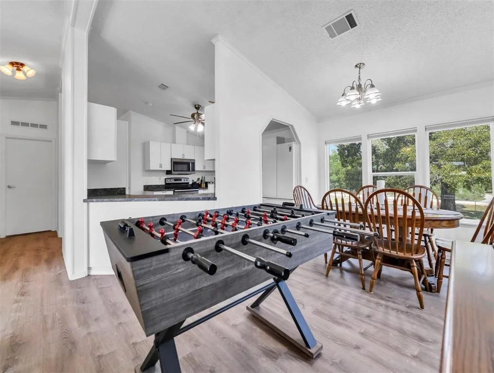 Photo of 336 River Oaks Drive