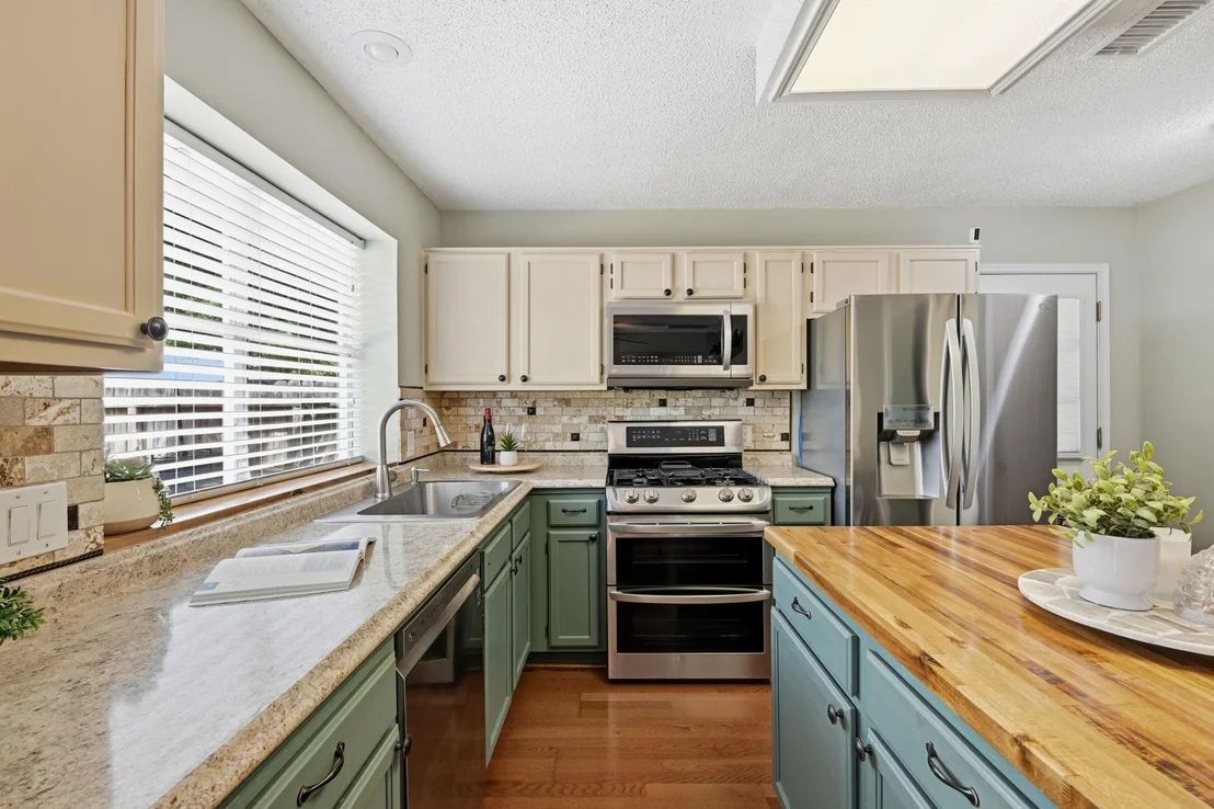 Photo of 23039 Indian Ridge Drive