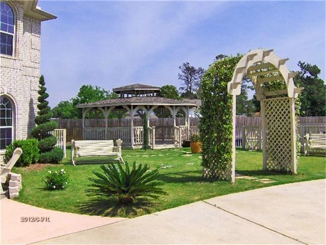 Photo of 3950 Victory Drive