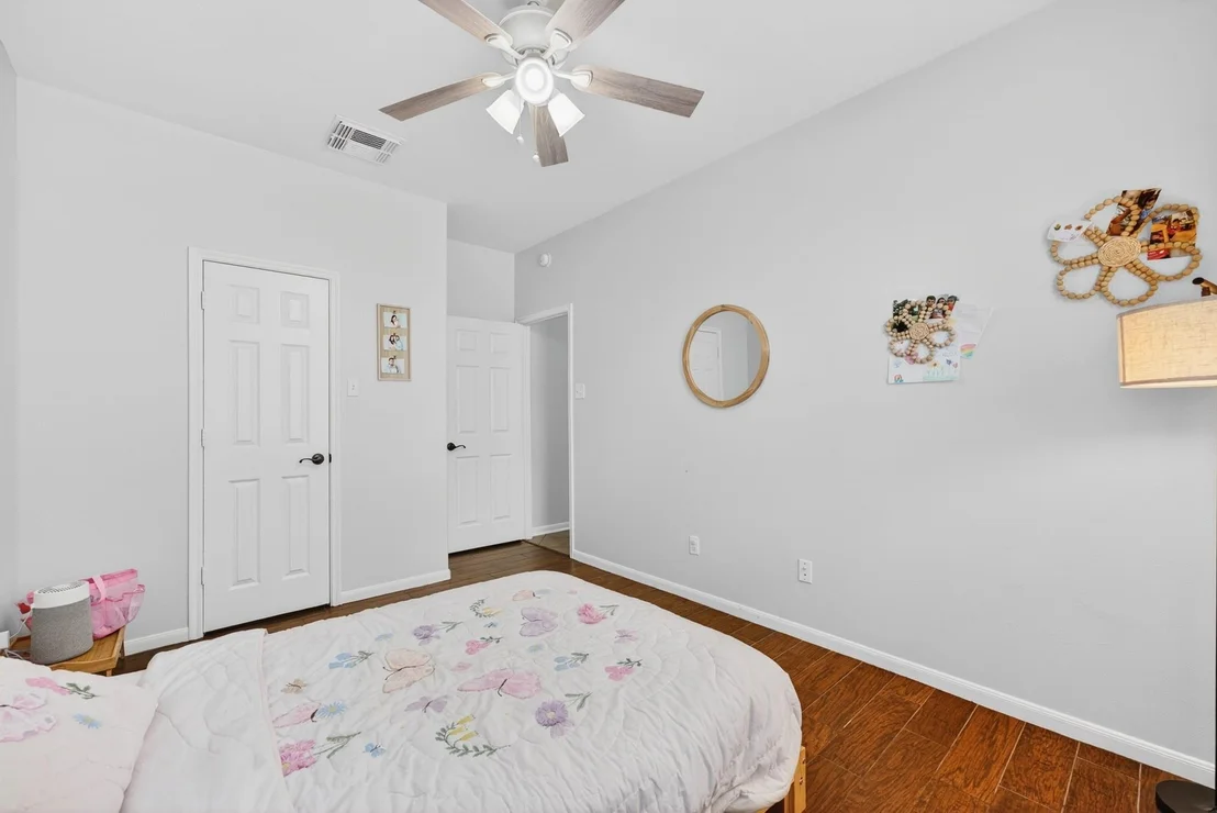 Photo of 15226 Olmstead Park Drive