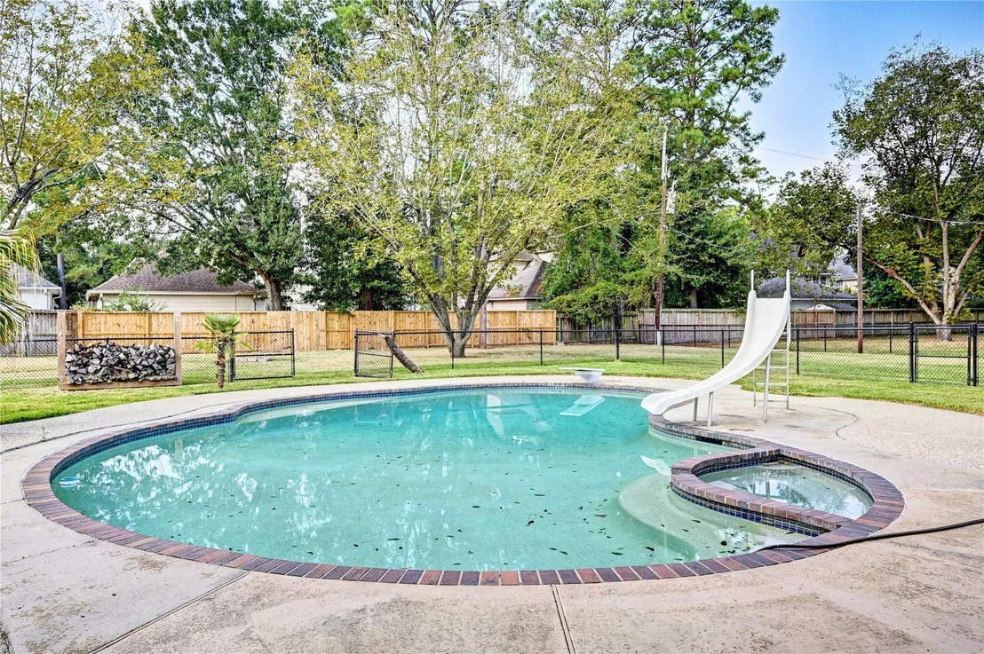 Photo of 6 Oak Hollow Circle