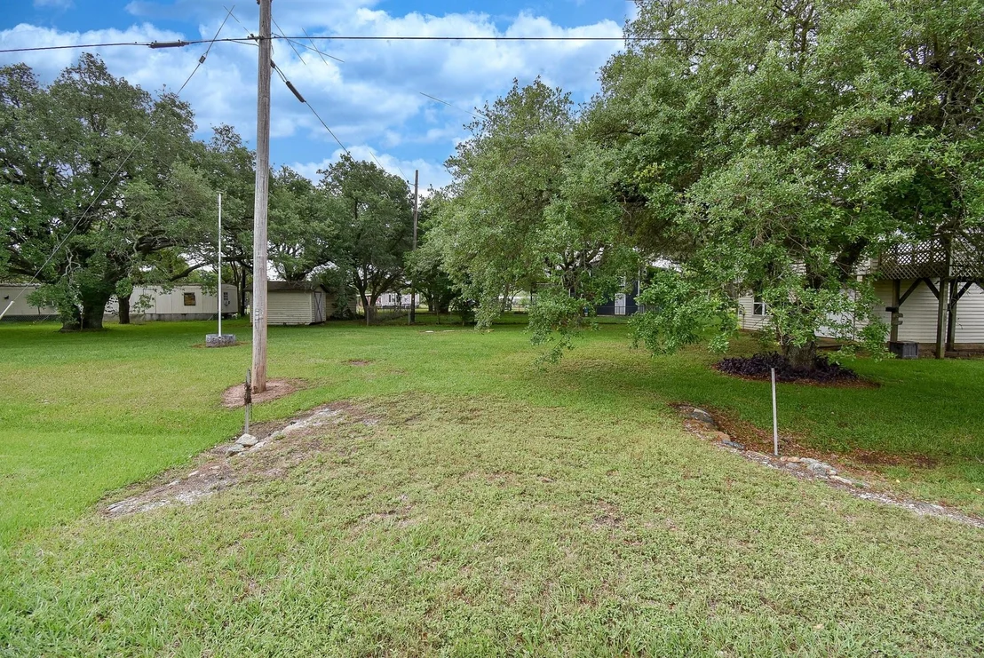 Photo of 225 Swallow Drive