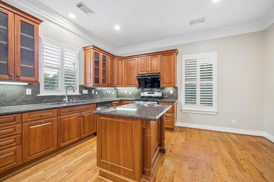 Photo of 2931 Brompton Square Drive