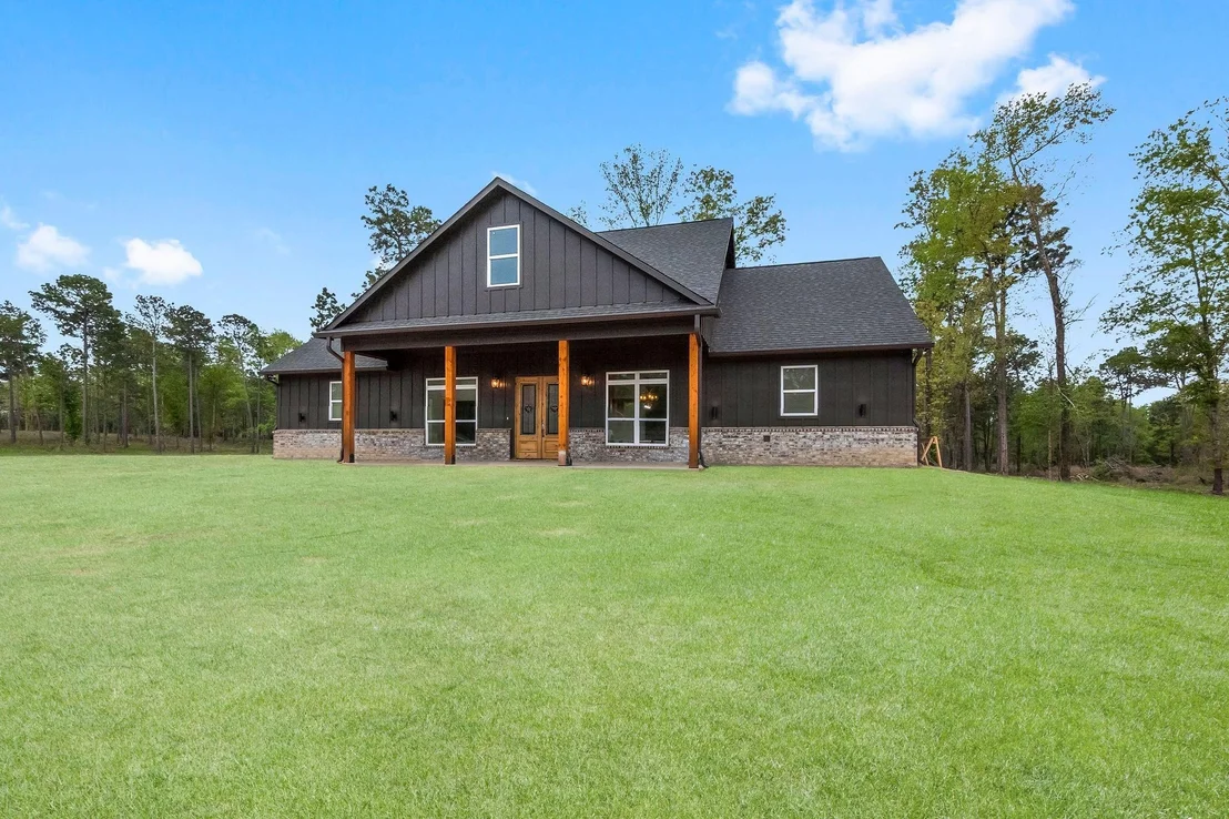 Photo of 393 Hanson Road